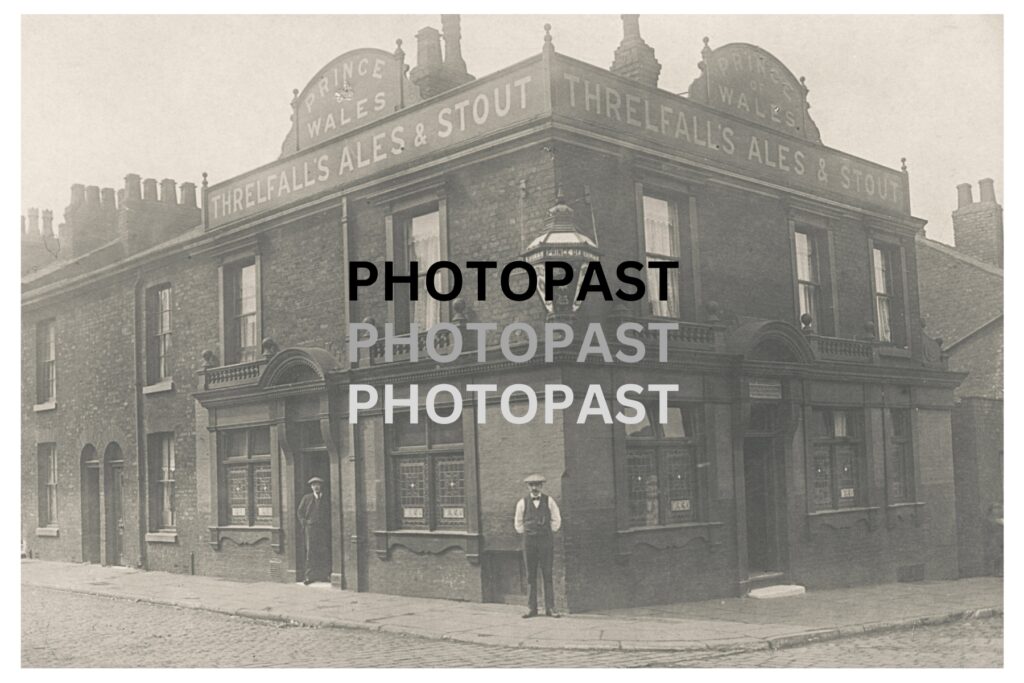 Old postcard showing Prince of Wales Public house, Collyhurs St, Manchester