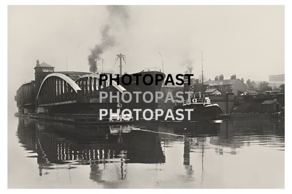 Old postcard of SS Duquesne Passing Through Barton Road Swing Bridge, Manchester Ship Canal, Barton, Eccles, Manchester