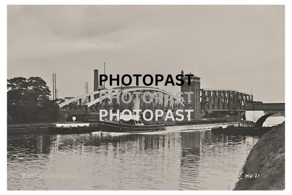 Old postcard showing Steam Tug Passing Through Barton Bridges, Manchester Ship Canal, Barton, Eccles, Manchester